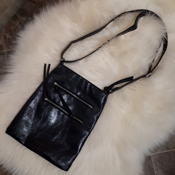 Black faux leather crossbody bag - Picture 3 of 8
